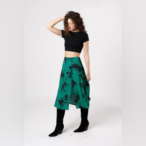 NWT Band Of The Free ETTA EMERALD FLORAL MIDI SKIRT Bohemian Split Button decor - Picture 4 of 5